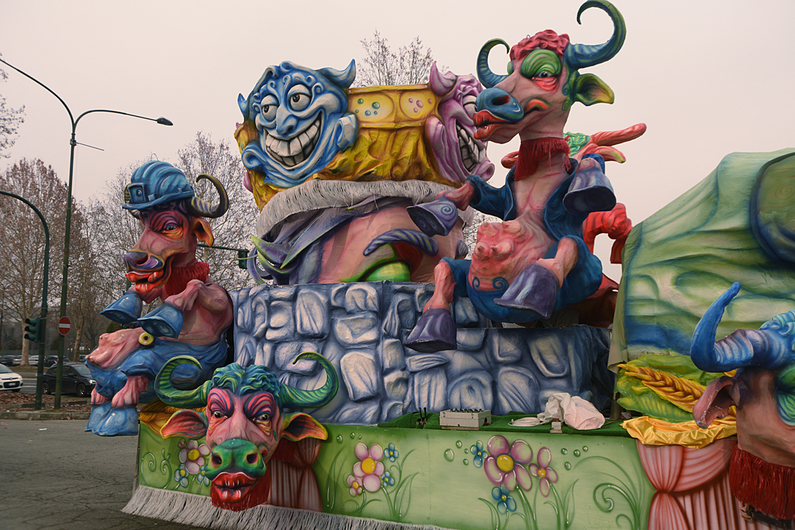 Sfilata carri Carnevale di Torino_016.jpg